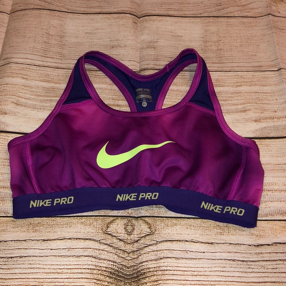 Nike Other - Youth girls Nike sports bra size xl